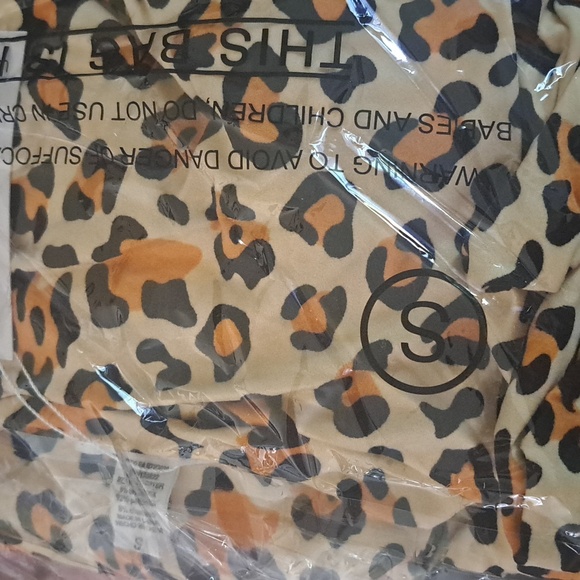 CAPELLAĀ USA Leopard Print Loose Fit Top & Biker Shorts Set - Picture 6 of 6